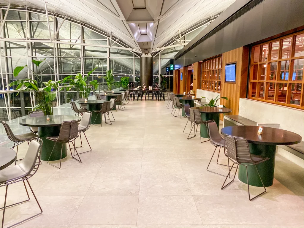 The Deck Lounge at Hong Kong International Airport