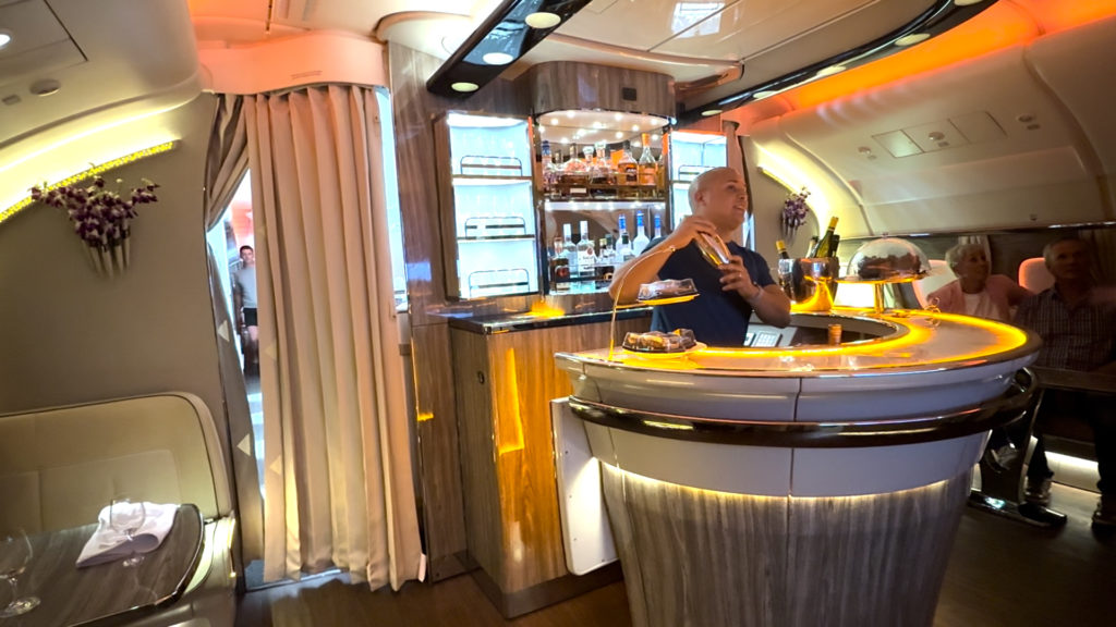 The Onboard Lounge - Bar in the Emirates Airbus A380